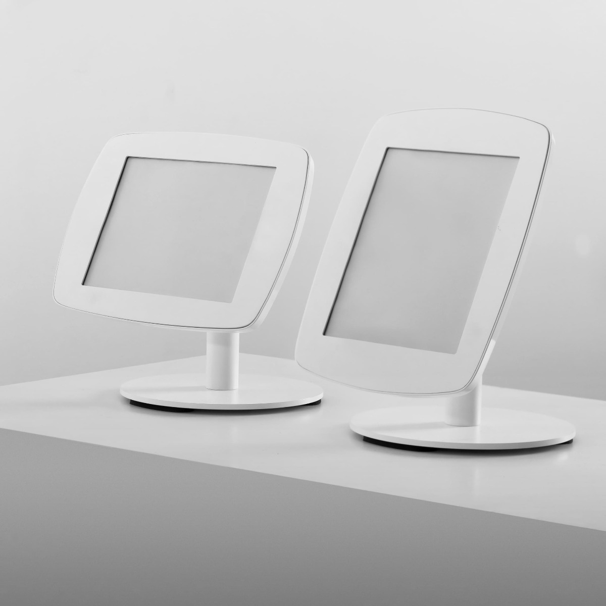 Bouncepad Counter 60 freistehende Tablet Halterung für Theke