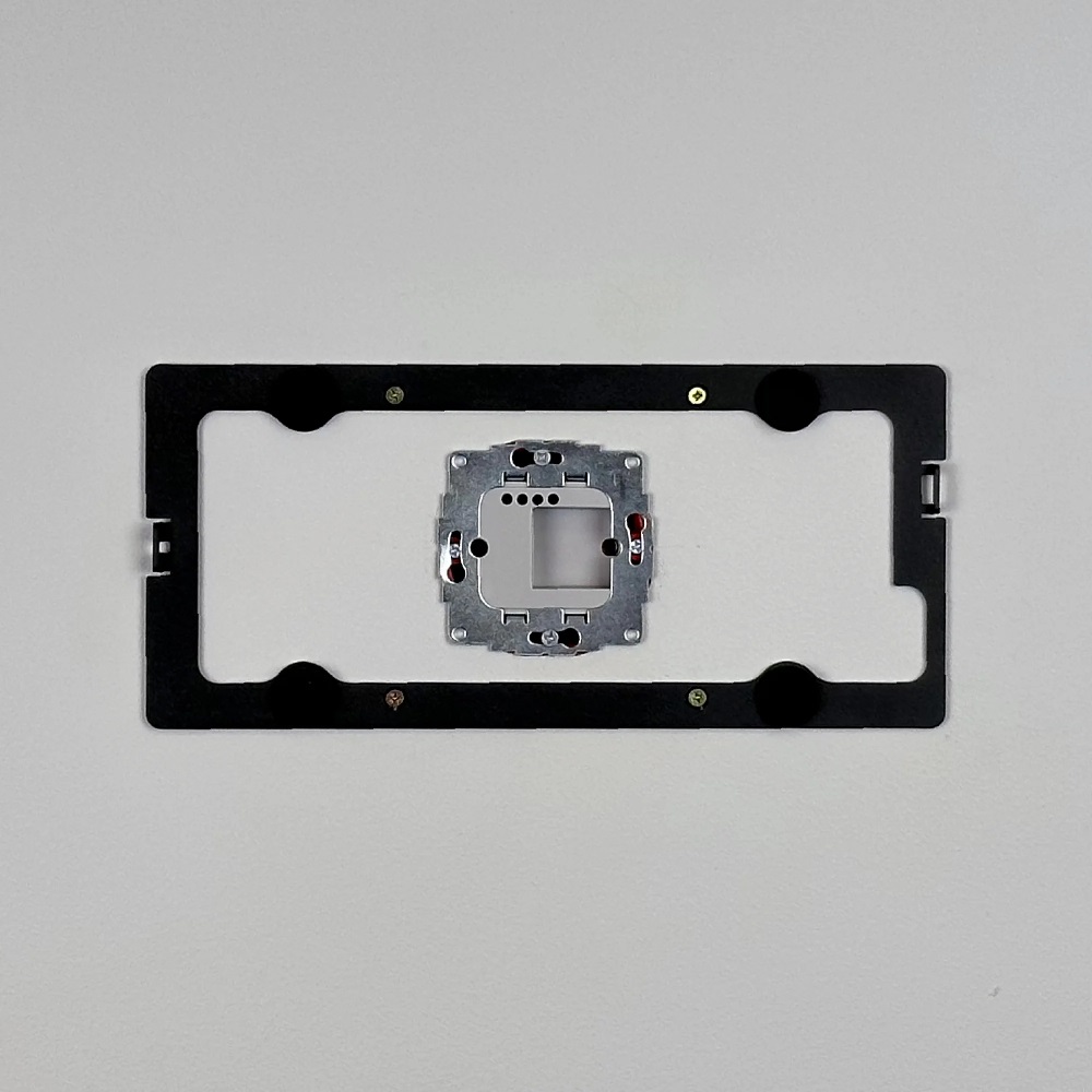 Wandhalterung für iPad 10 (2022) und iPad 11 (2025) 10,9 Zoll | Displine Dame Wall 2.0