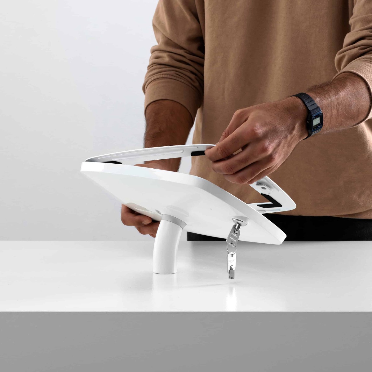 Bouncepad Desk diebstahlsichere Tablet und iPad Halterung