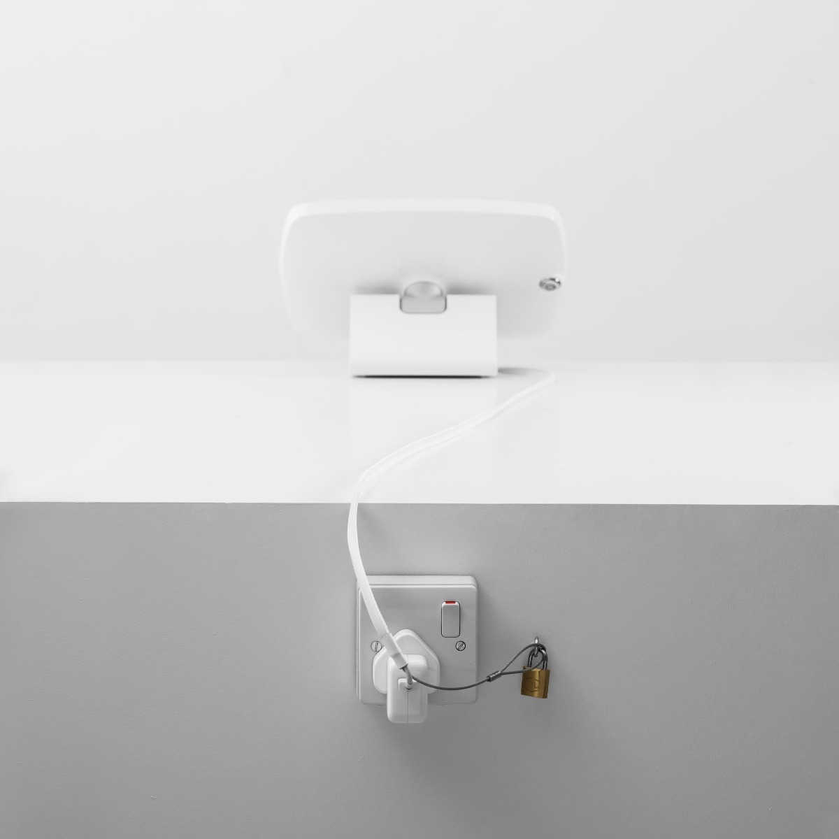 Bouncepad Flip kippbare Tablet / iPad Halterung