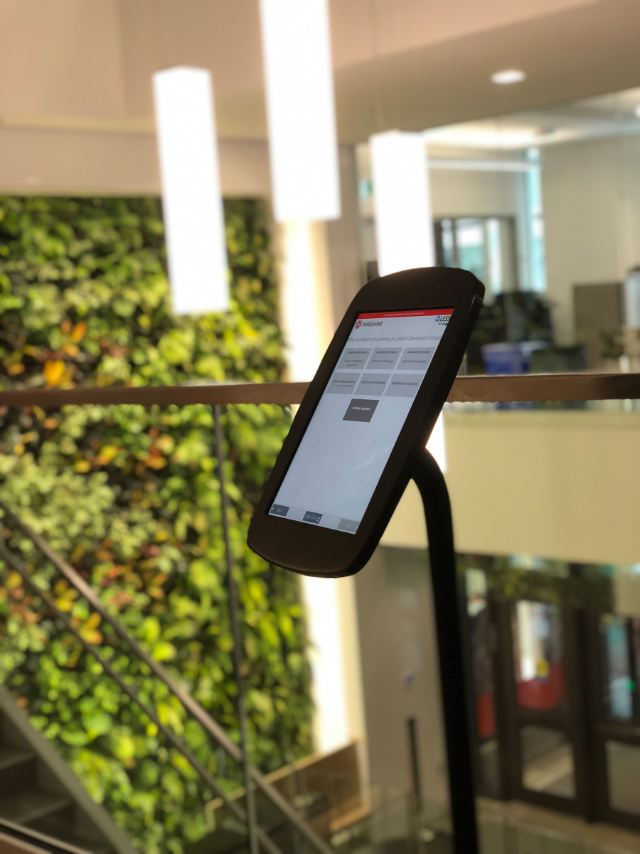 Bouncepad Floorstanding Tablet und iPad Bodenständer Büro