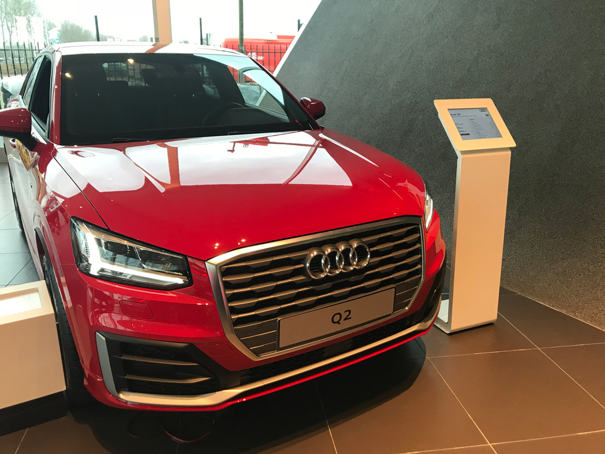 Bodenständer für iPad- Ausstellung