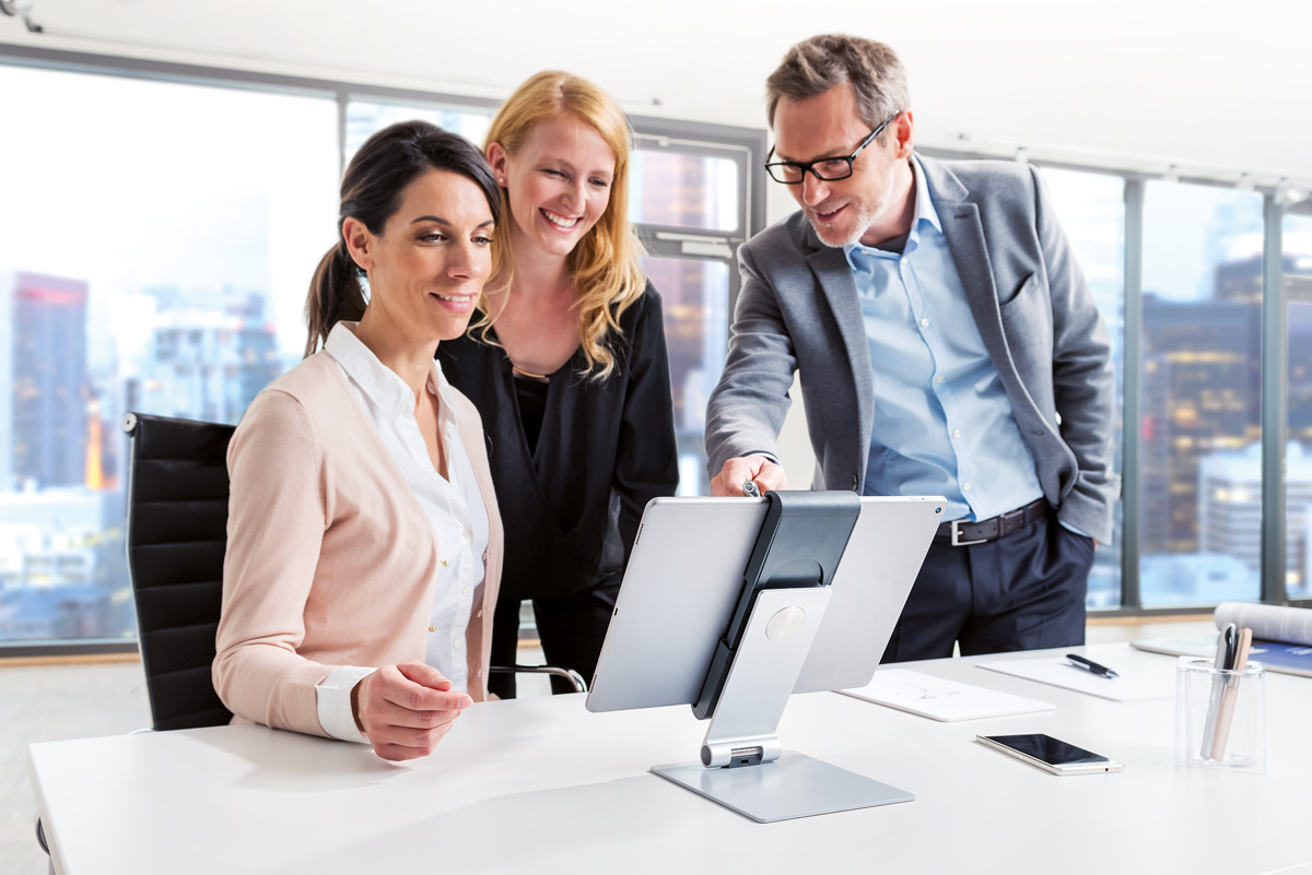 Tablet Tischhalterung Besprechungsraum