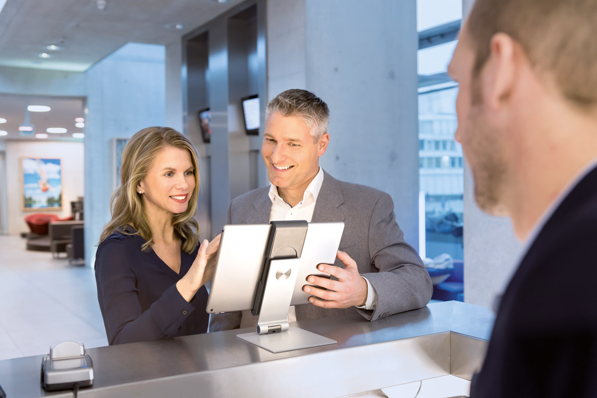 Tablet Tischhalterung Rezeption