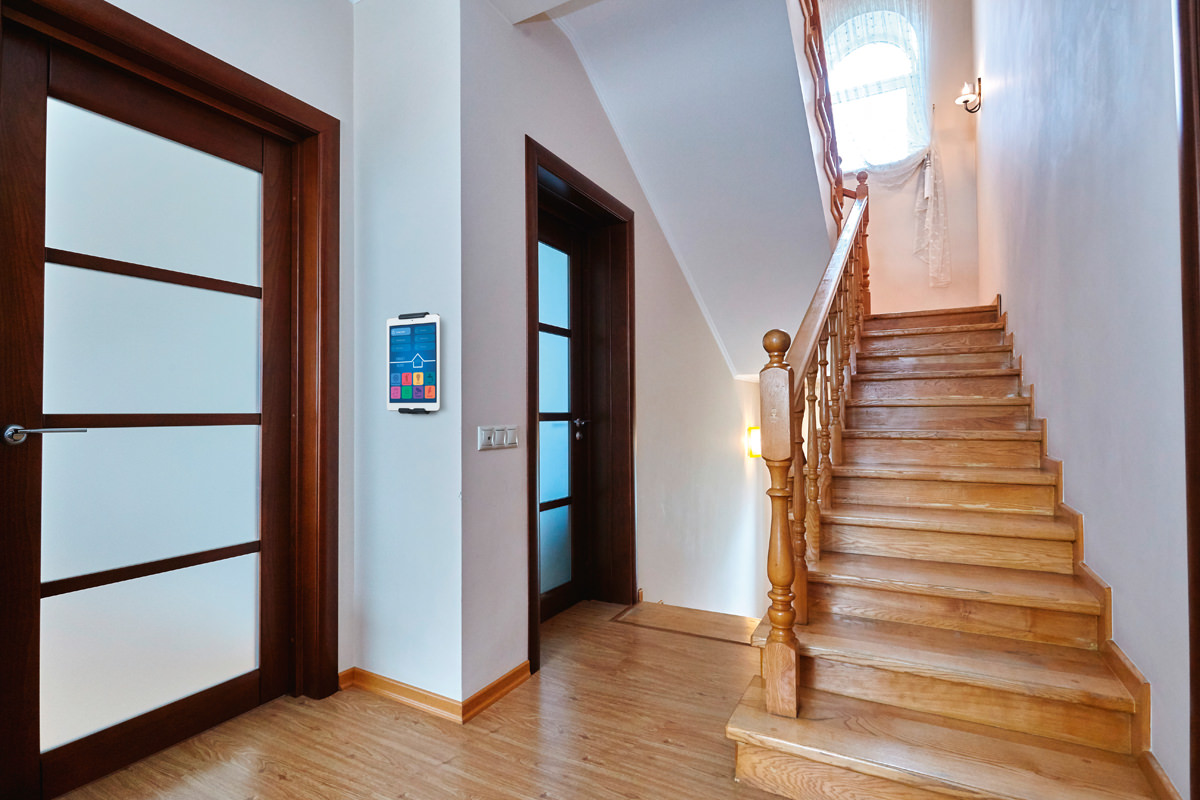 Tablet Wandhalterung Smart Home